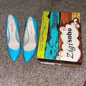 Teal gold bottom heel. Zigi Soho